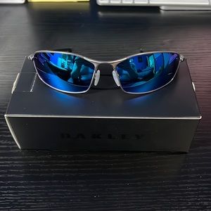 Oakley Men’ Whisker Polarized Sunglasses